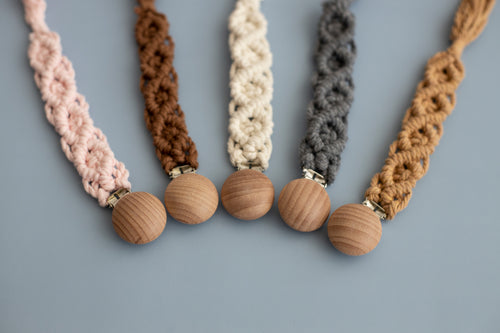 Macrame Pacifier Holder | Twisted Grey