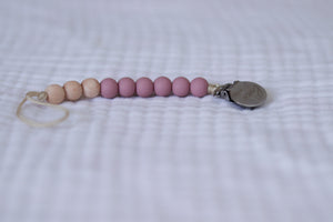 The Luxie Pacifier Clip | Light Mauve - LUXE + RO