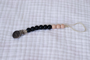 The Luxie Pacifier Clip | Black - LUXE + RO
