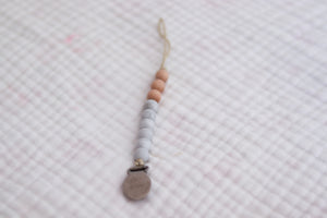 The Luxie Pacifier Clip | Marble Look - LUXE + RO