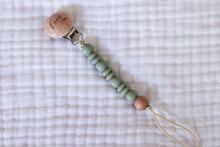 Wooden Pacifier Clip | Sage - LUXE + RO