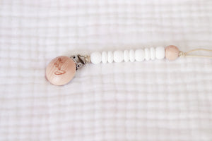 Wooden Pacifier Clip | White - LUXE + RO
