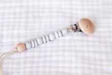 Wooden Pacifier Clip | Marble - LUXE + RO