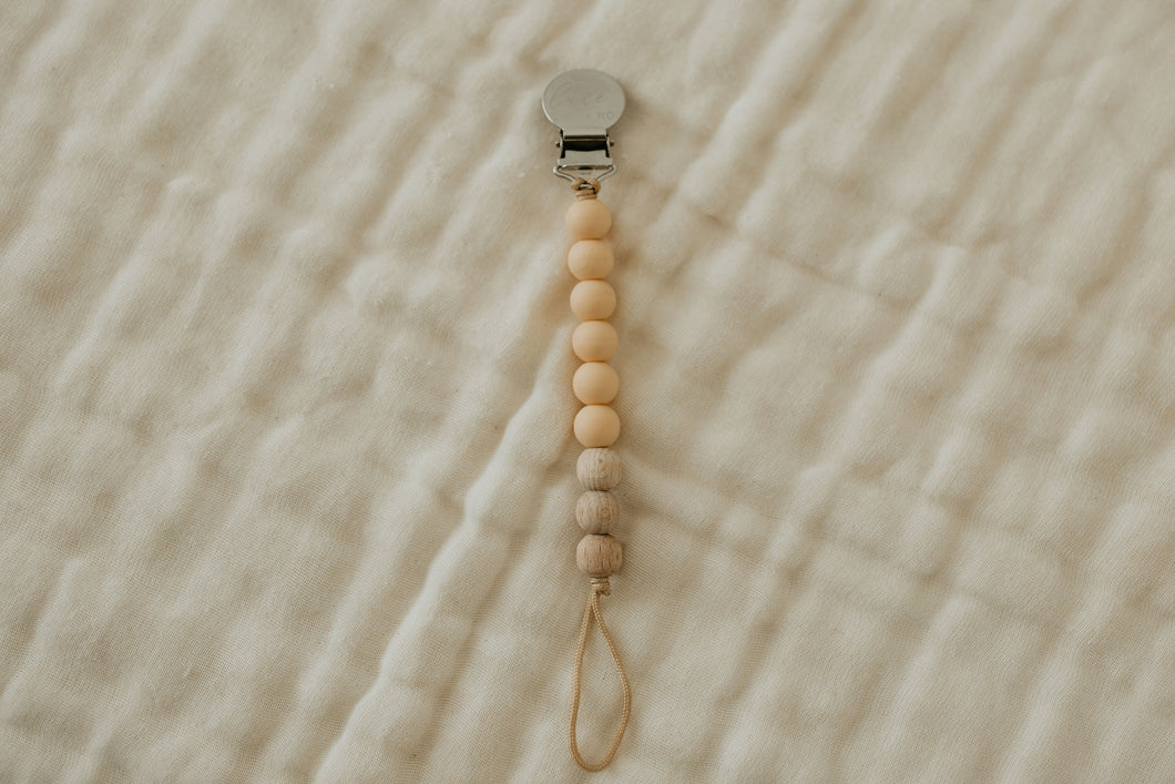 The Luxie Pacifier Clip | Soft Yellow - LUXE + RO