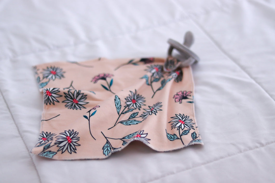 Pacifier Snap Blanket | Flower Print Lovey - LUXE + RO